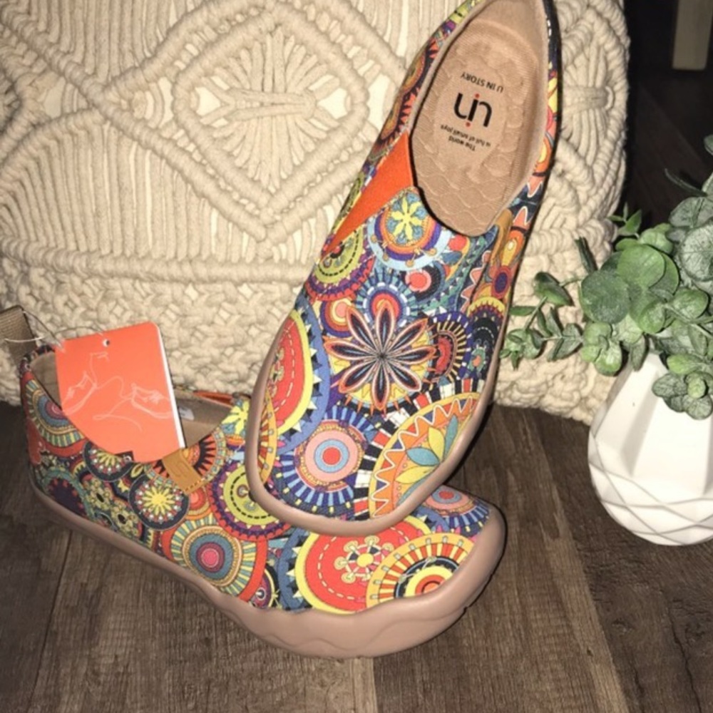 UIN Shoes! New With Tags!